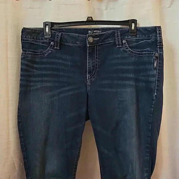 SILVER JEANS - Picture 2 of 14